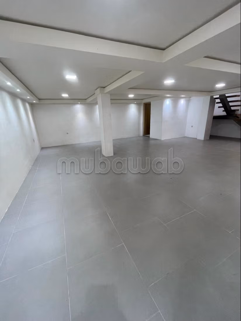 Dar Bouazza. Maison 6 chambres. Terrasse