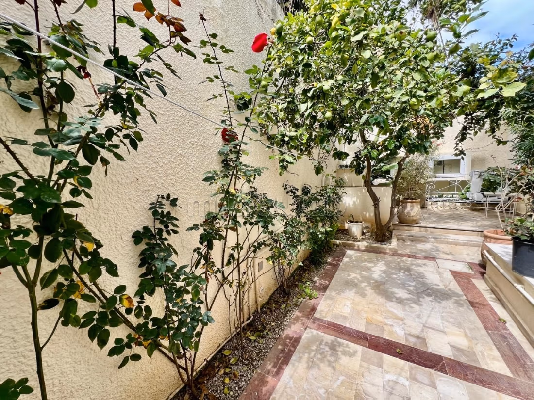 Duplex S4 avec terrasse, Marsa Cube