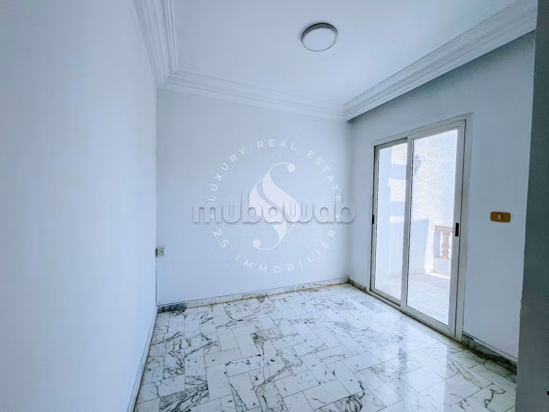 À louer un Duplex avec jardin commun au lac1