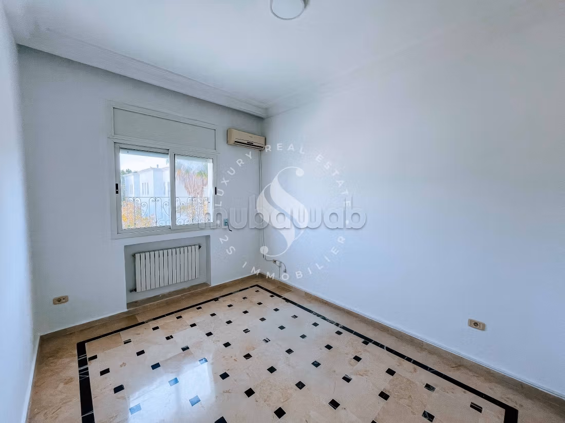 À louer un Duplex avec jardin commun au lac1