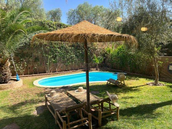 Vente d'un bel appartement à Ennakhil avec piscine privée