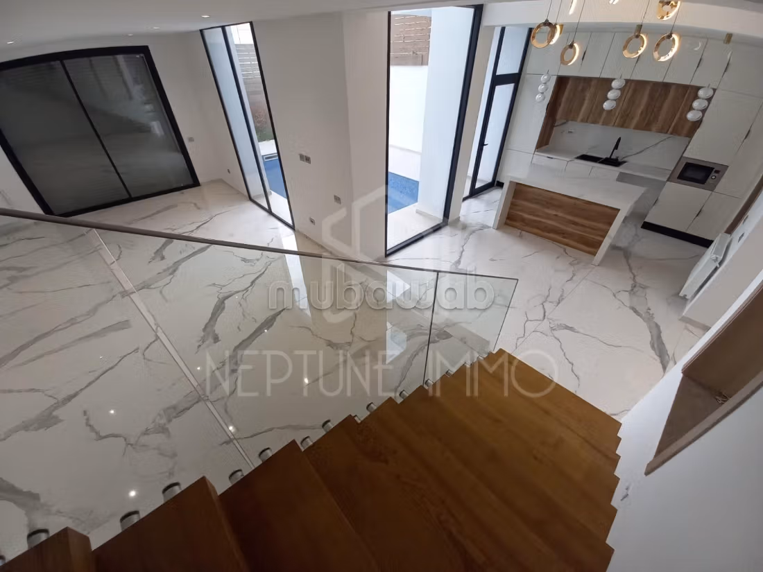 A vendre superbe villa jumelée avec piscine