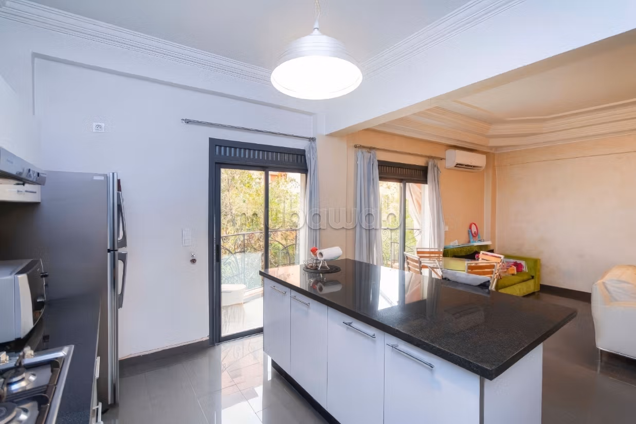 Appartement de 3 chambres semi meublé sur gueliz