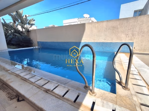Souplex avec piscine à La Marsa