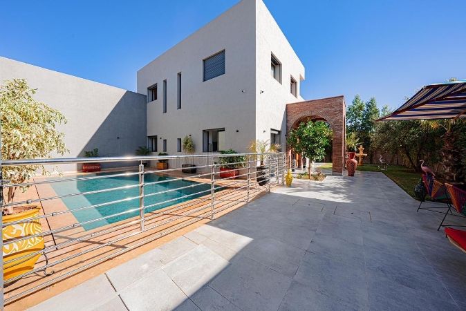 Luxueux Villa à louer sur la route de Fès