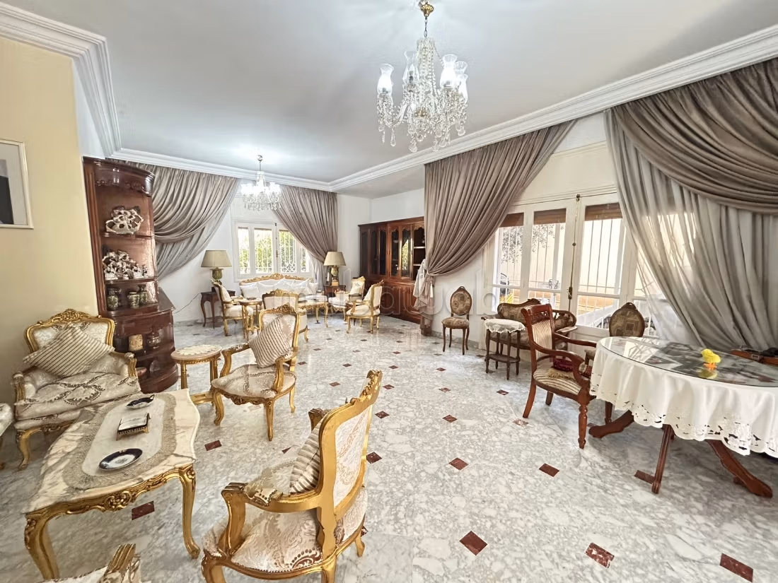A vendre une villa d'un terrain de 538m²