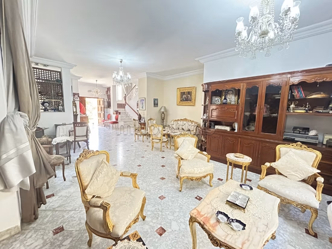 A vendre une villa d'un terrain de 538m²