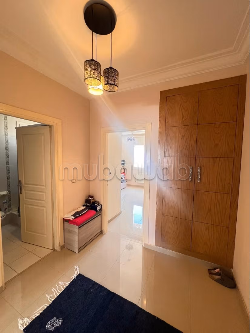 Vente d'un bel appartement à Ain Zaghouan. Surface totale 147 m². Porte sécurisée et chauffage central