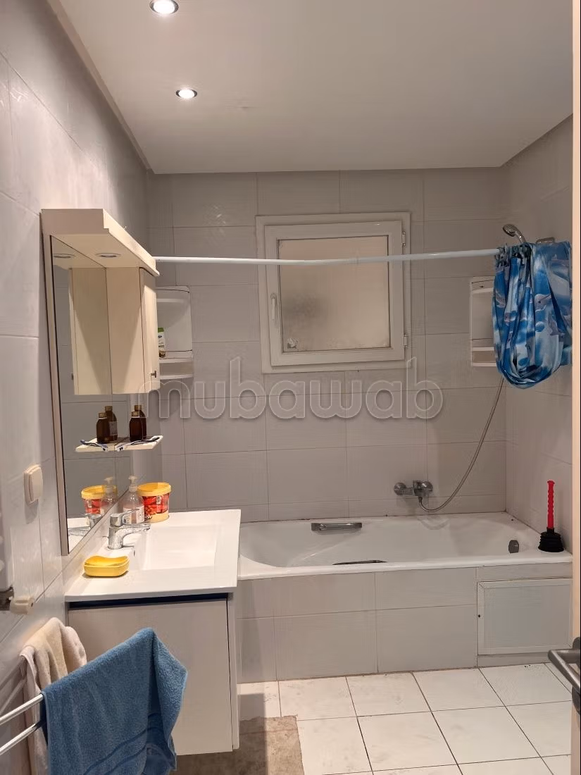 Great apartment for rent in La Soukra. 3 rooms. Attic