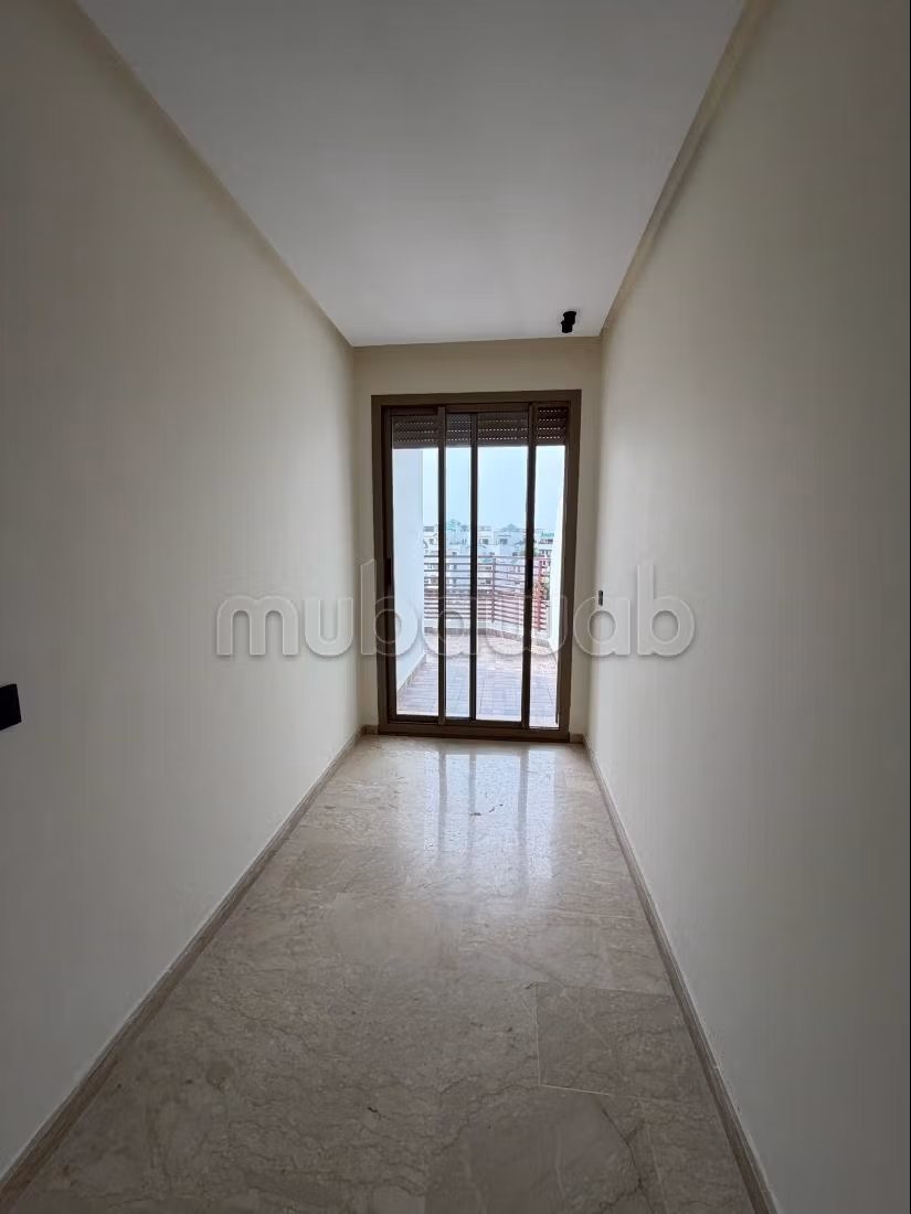 Estudio superbio en venta en las princesas con terraza