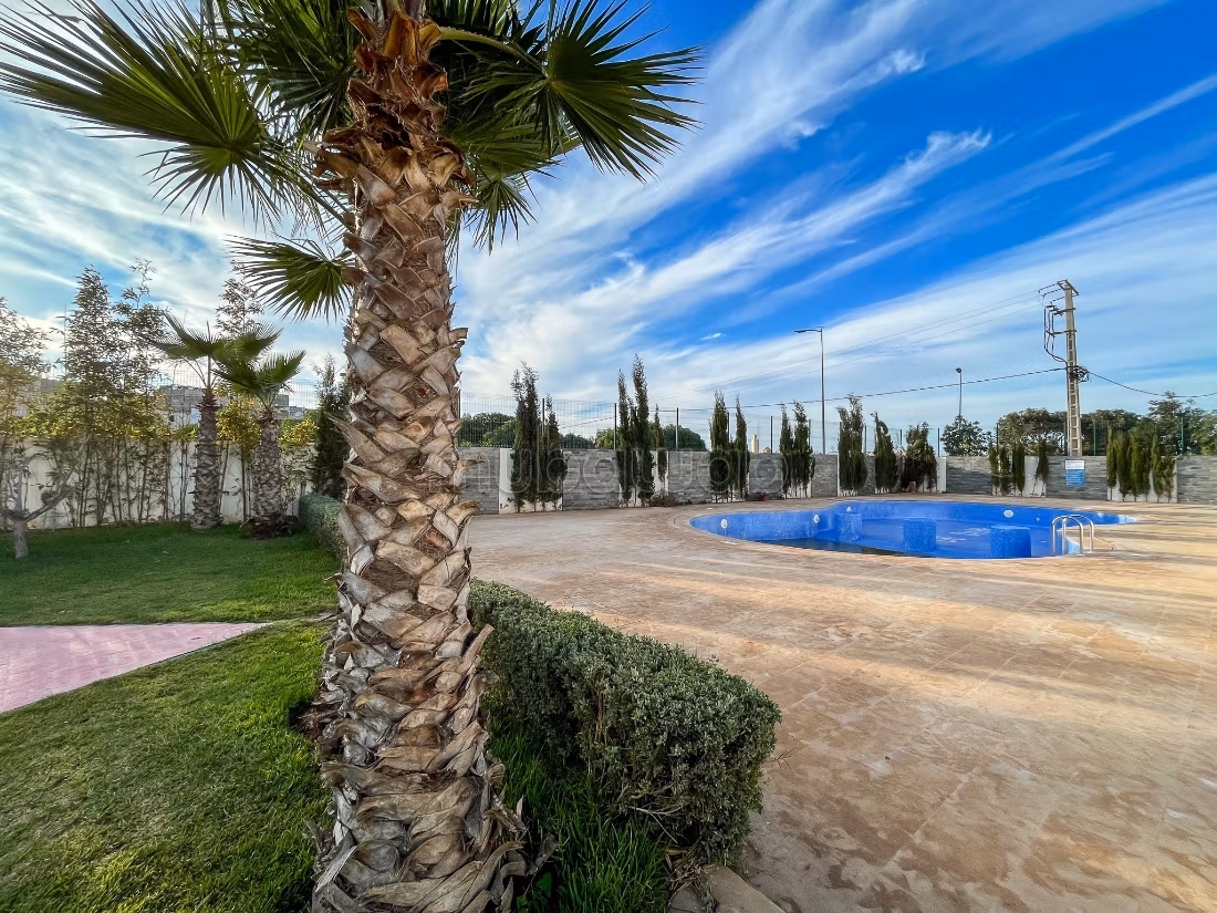Villa à vendre Dar Bouazza – 327 m², résidence privée sécurisée