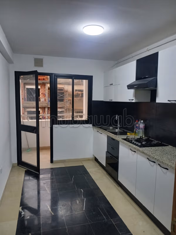 In vendita appartamento S2 con terrazza a Cité El Wahat