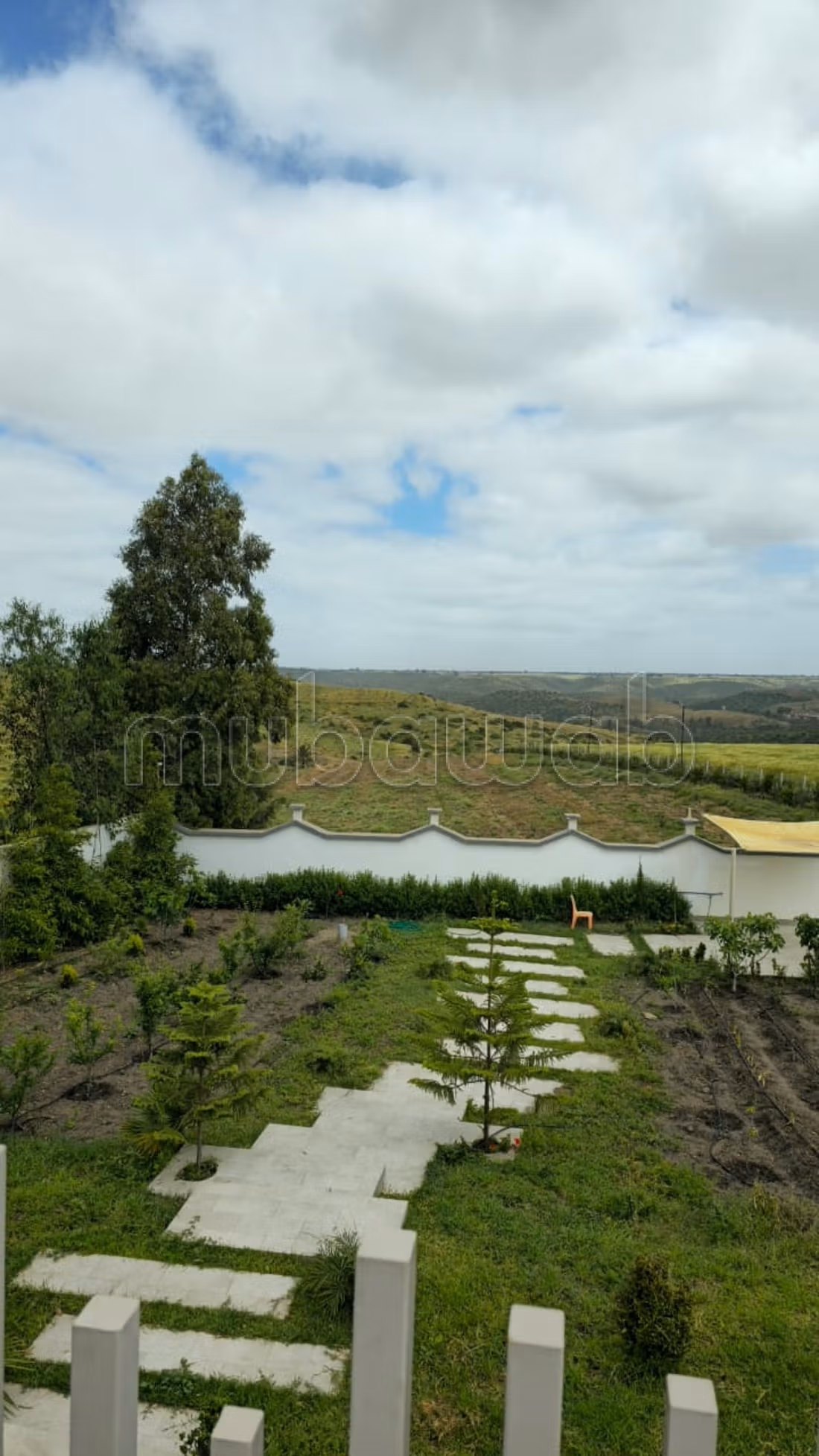 Une ferme de 3 hectares avec 2 villas