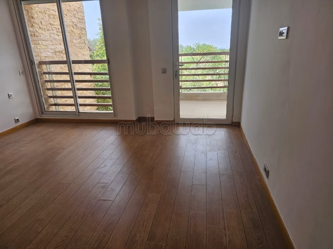 Villa CG con piscina e vista sul golf da affittare a Ville Verte