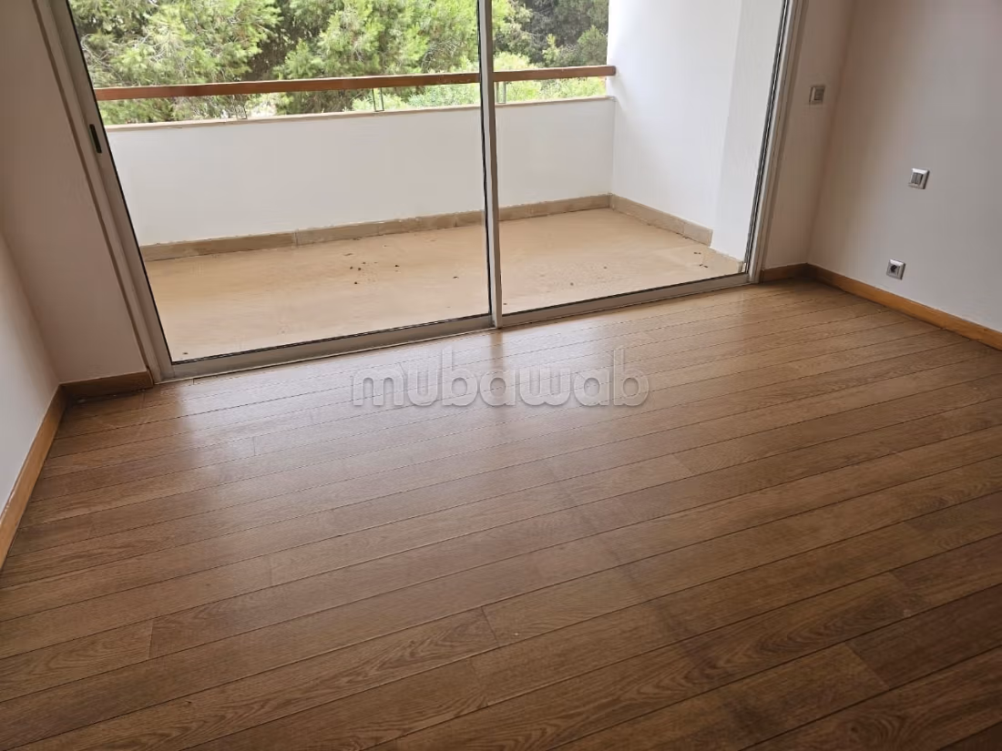 Villa CG con piscina e vista sul golf da affittare a Ville Verte