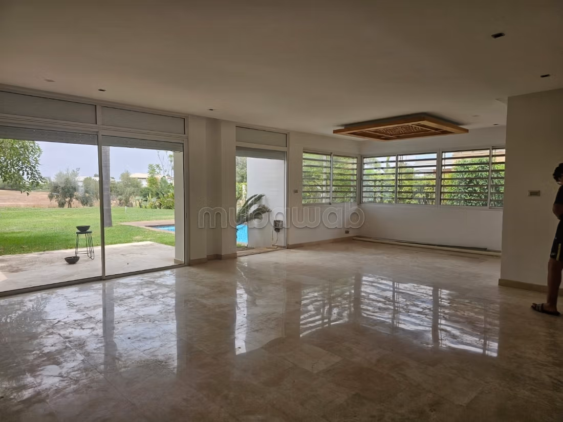 Villa CG con piscina e vista sul golf da affittare a Ville Verte