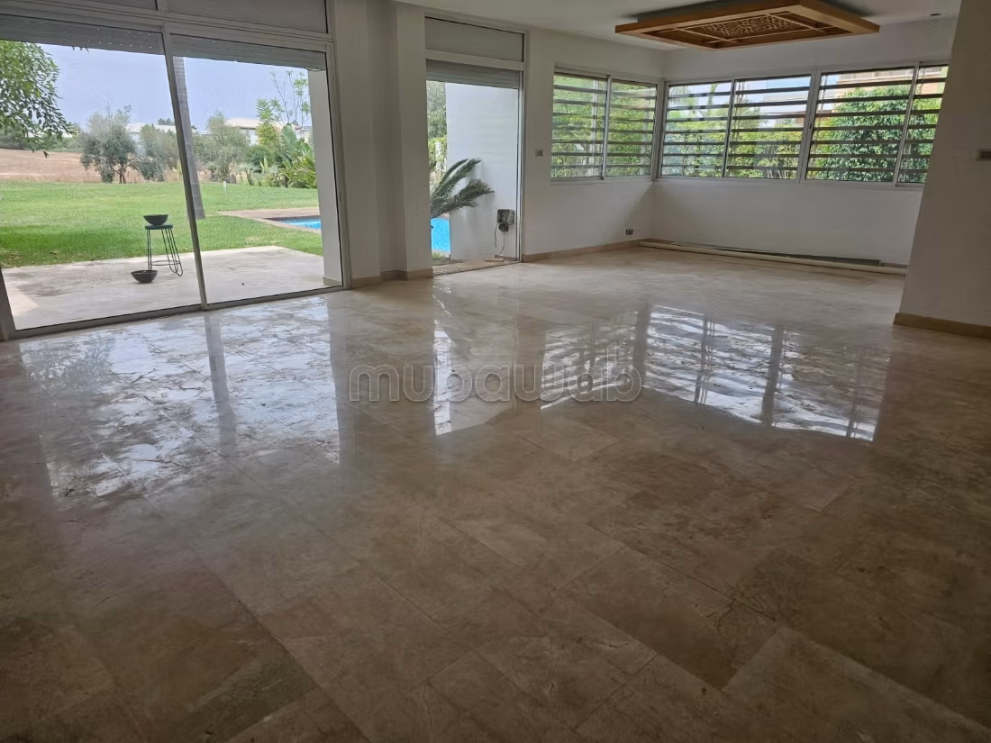 Villa CG con piscina e vista sul golf da affittare a Ville Verte