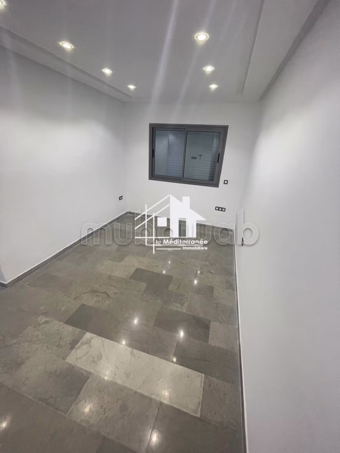 For rent office H2 hst at Bardo