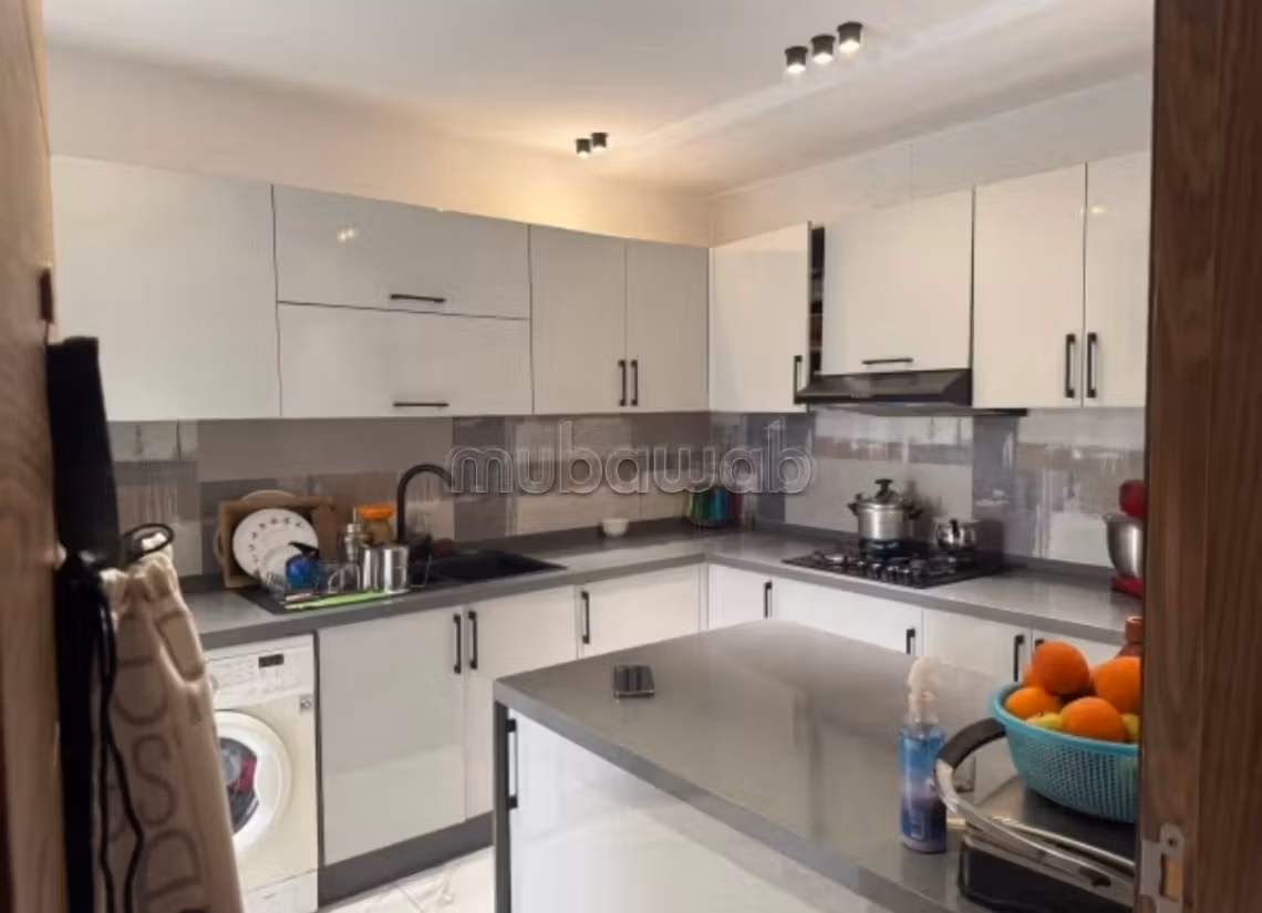Superbe appartement à vendre à La Ville Haute.
Surface total... - More