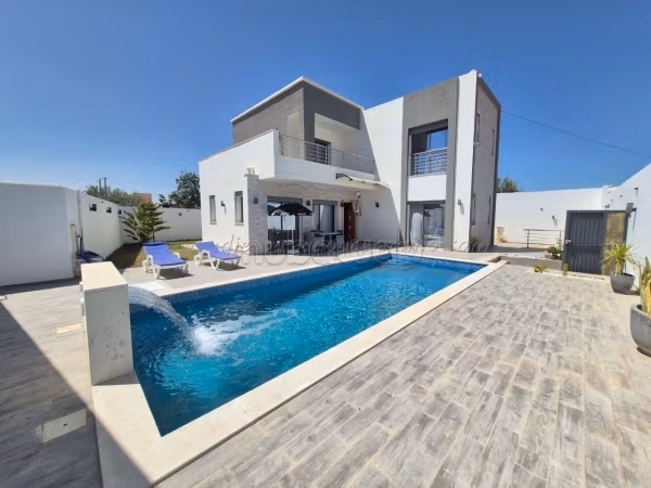Posizione annuale bella casa S3 a Midoun