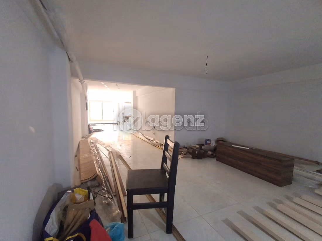 Commercial Space for Sale 110 m² Tamaris Dar Bouazza