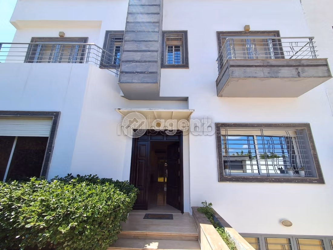 Villa te koop 317 m², 4 slaapkamers Luchthaven Mohammed V Bouskoura