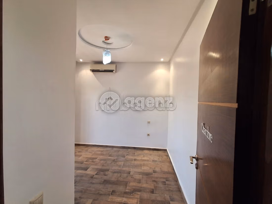 Villa te koop 317 m², 4 slaapkamers Luchthaven Mohammed V Bouskoura
