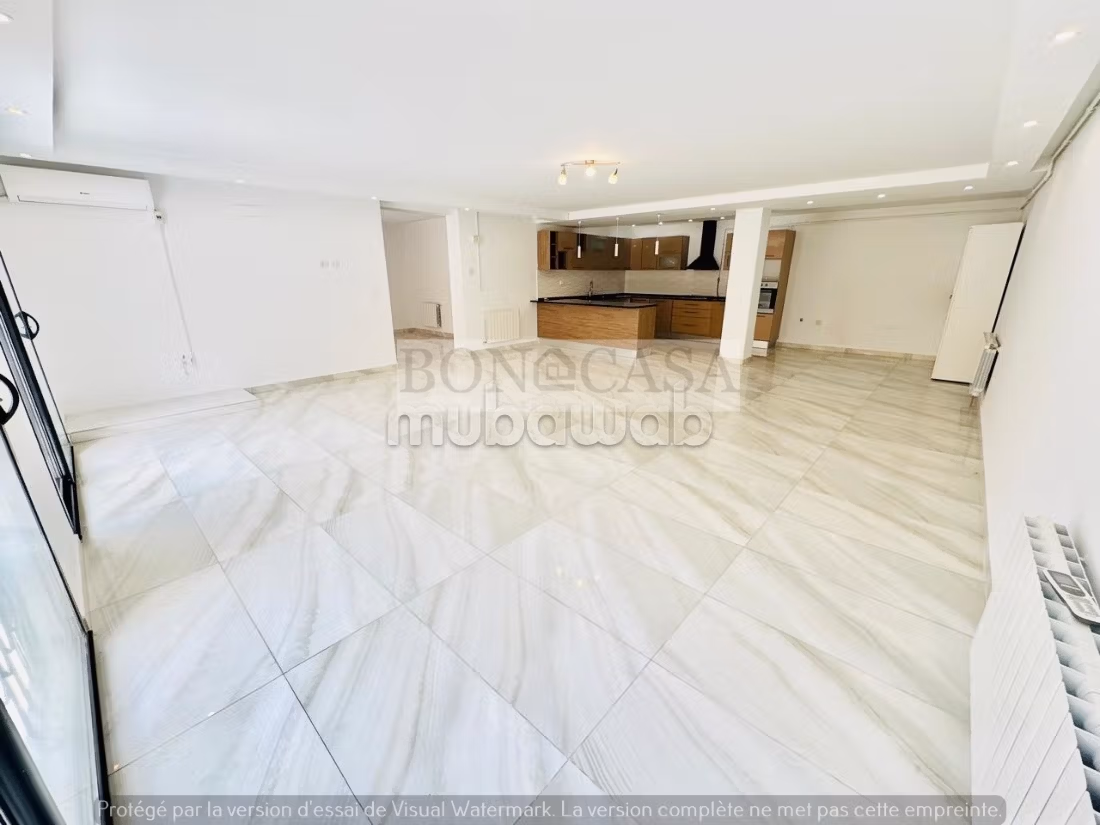 S3 with garden for rent in Gammarth