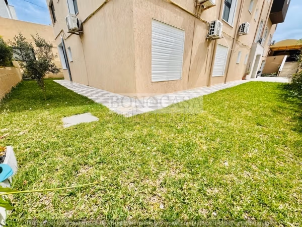 S3 avec jardin à louer à Gammarth