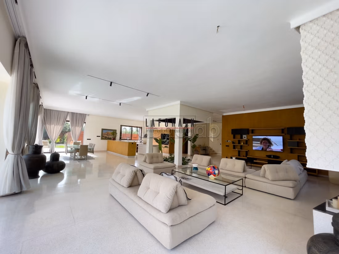 Villas contemporaines d’exception face à l’Atlas