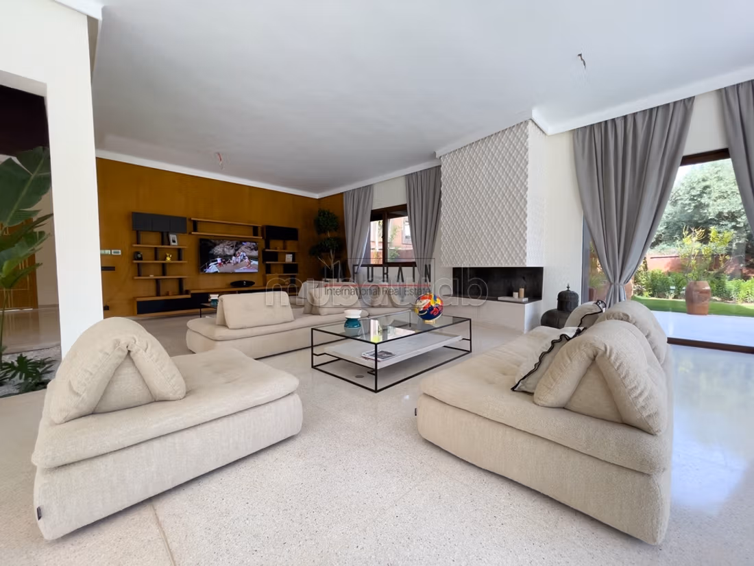 Villas contemporaines d’exception face à l’Atlas