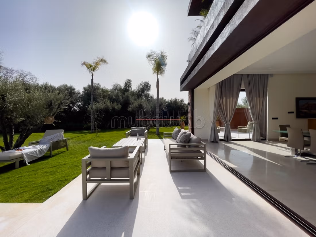 Villas contemporaines d’exception face à l’Atlas