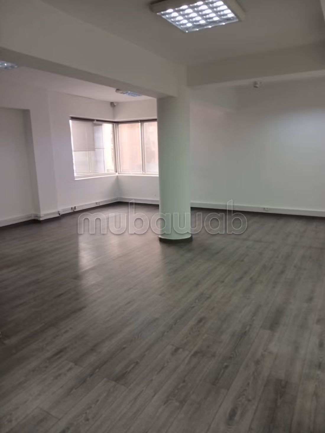 Bureaux à vendre à Maârif.
Superficie 91m² - Vista 4