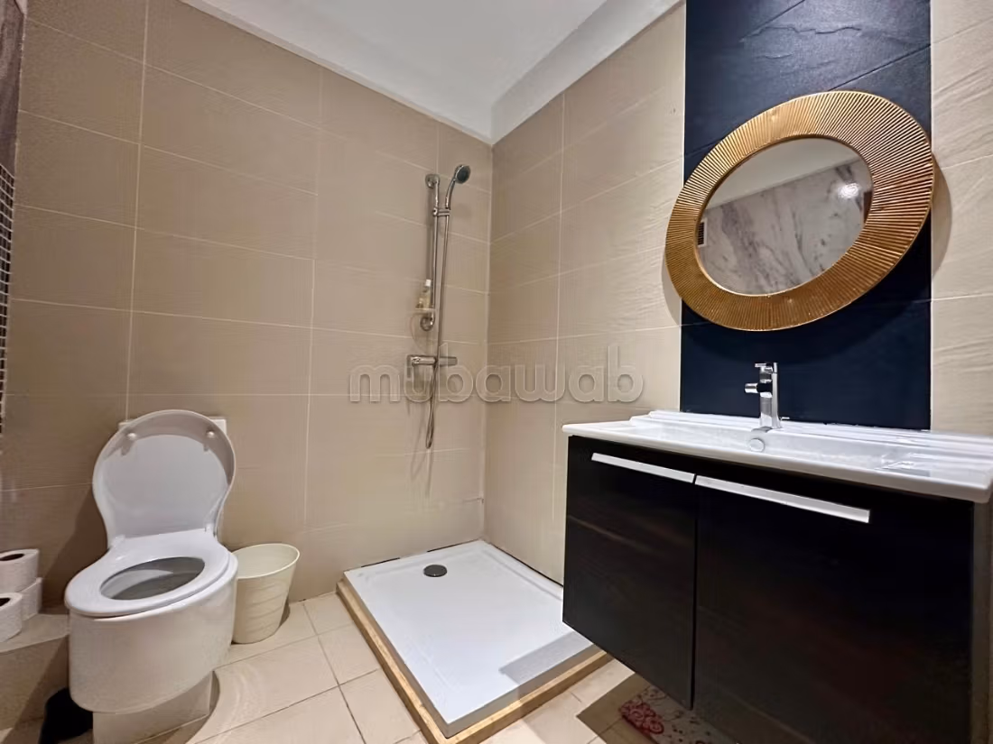 Trés bel appartement vide avec jardin à louer