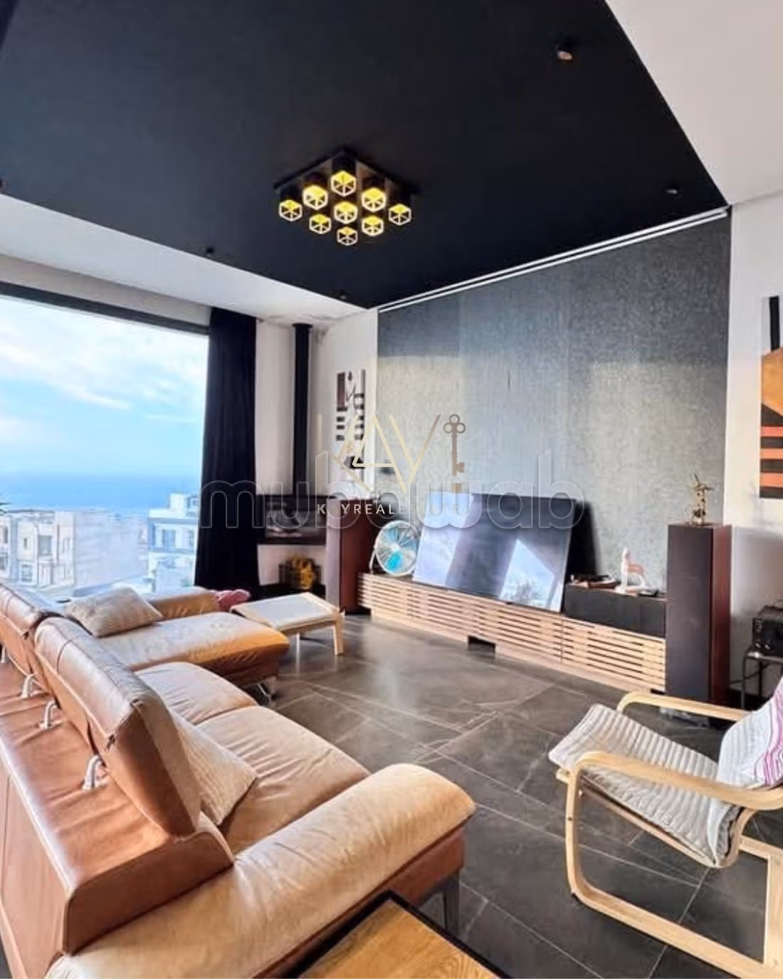 À VENDRE OU À LOUER – Magnifique villa vue mer panoramique à Mnar