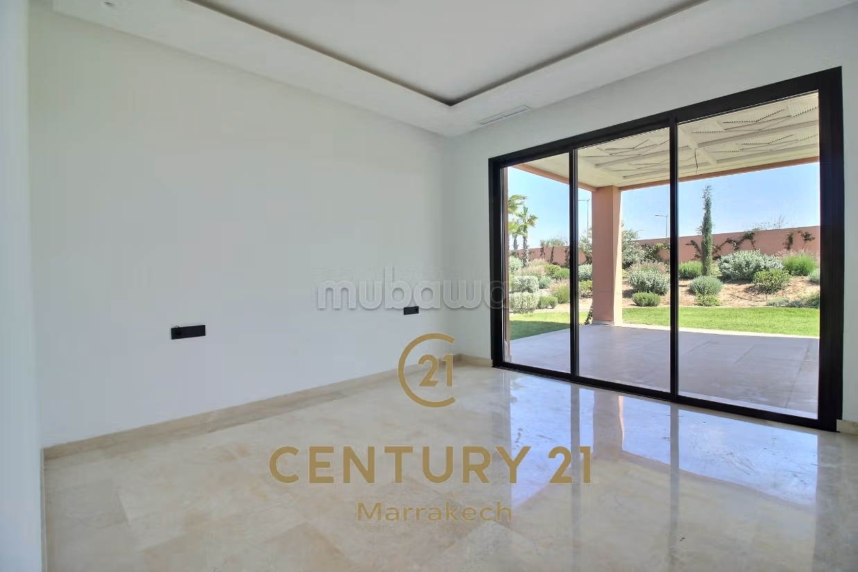 Brand new villa first occupation unfurnished