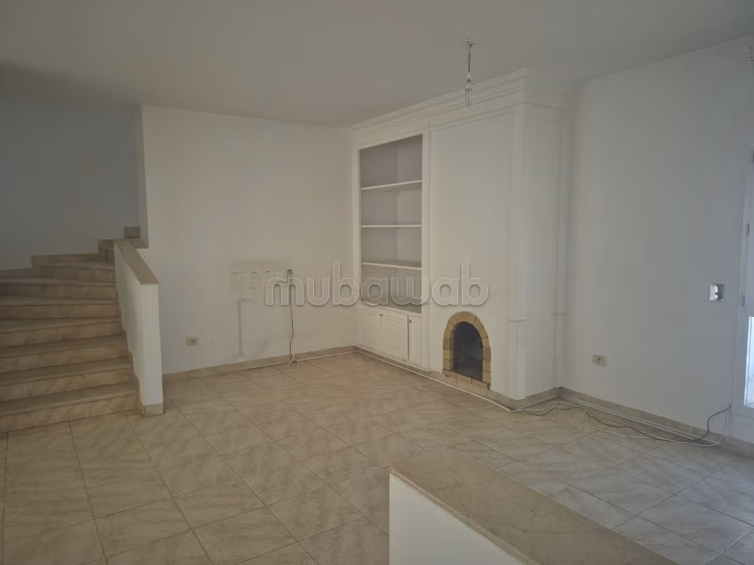 In vendita villa con 2 appartamenti a El Menzah 9b