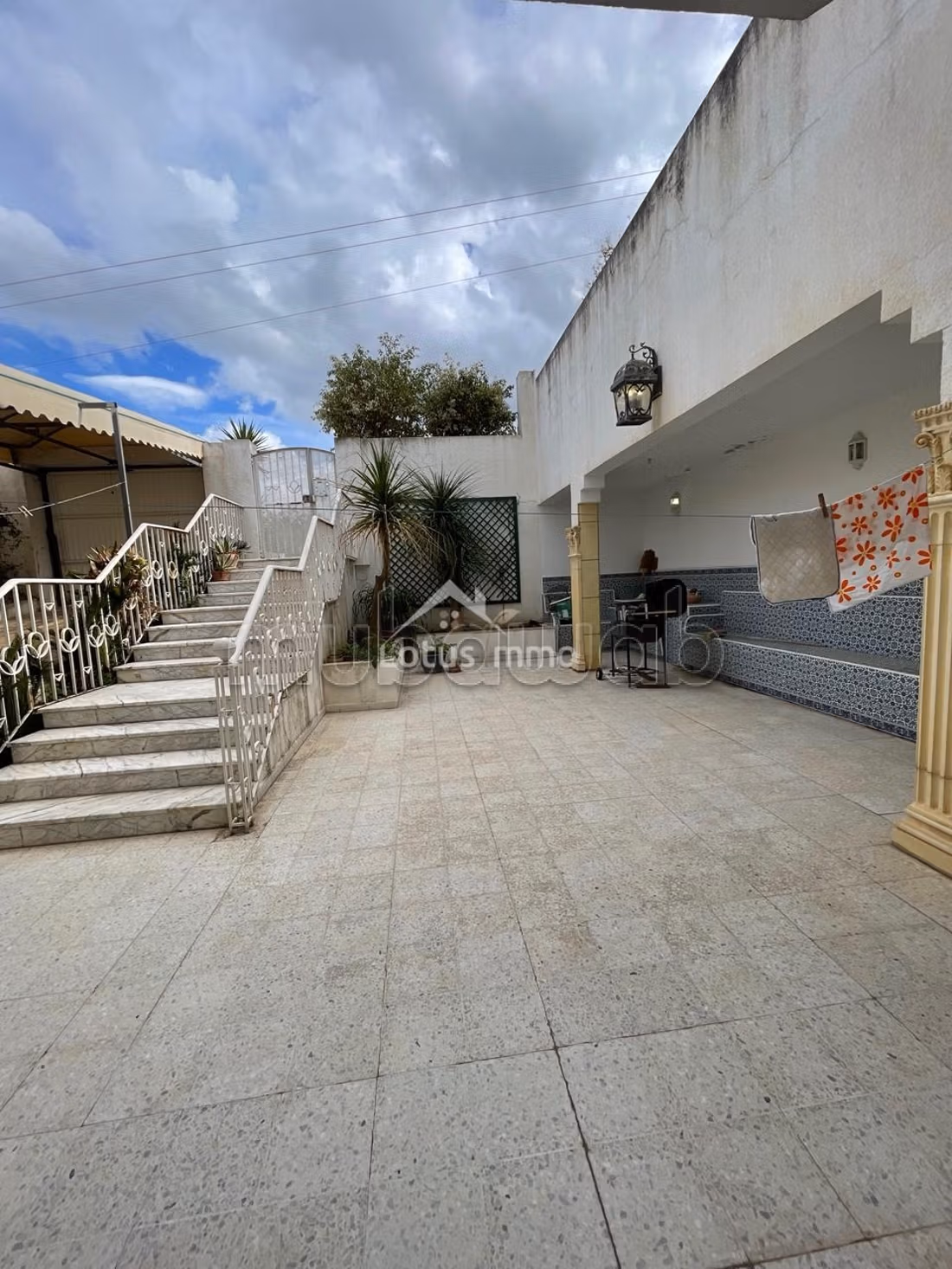 A Vendre une Villa Jumelée à Menzah 9A