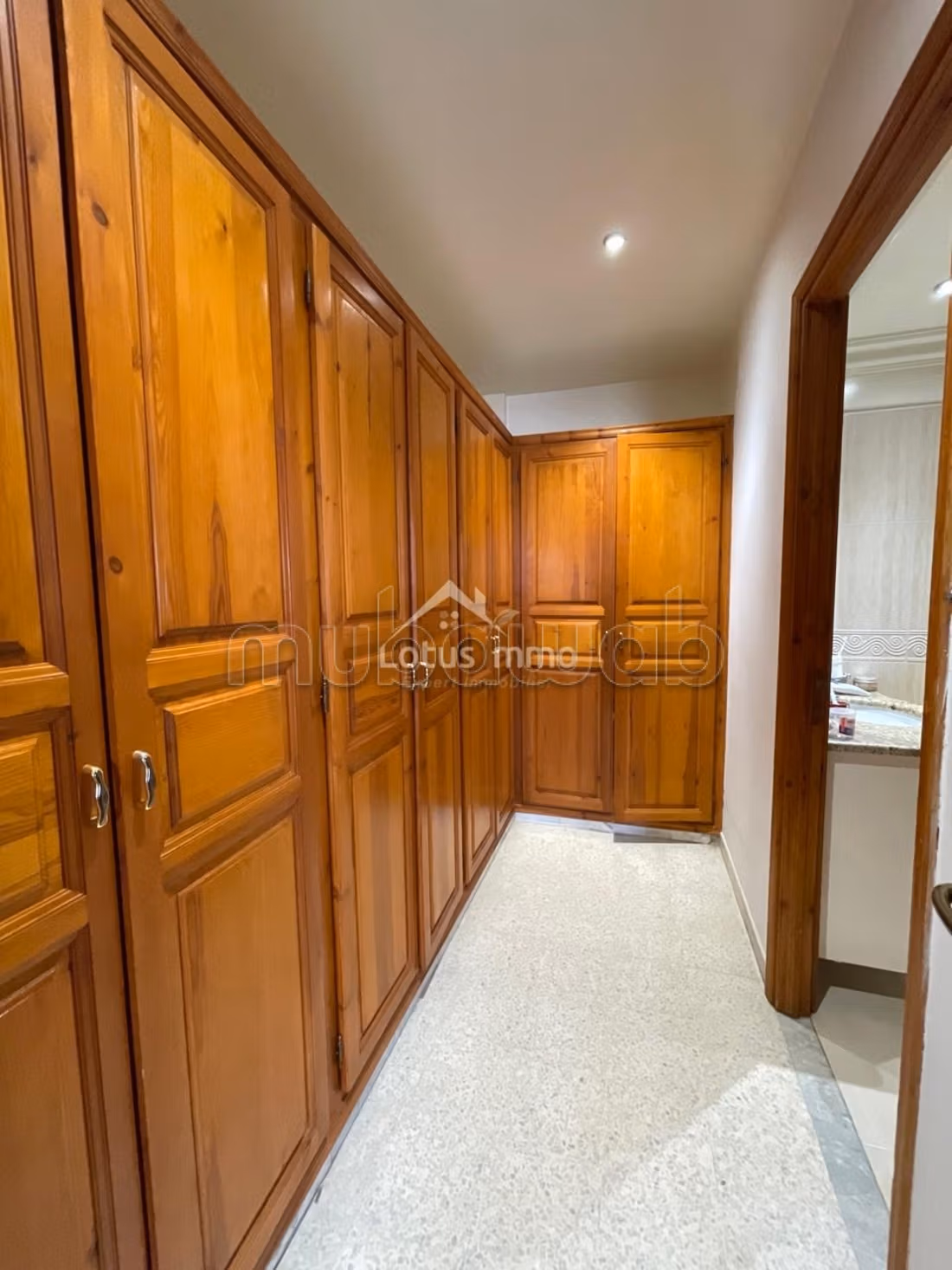 A Vendre une Villa Jumelée à Menzah 9A