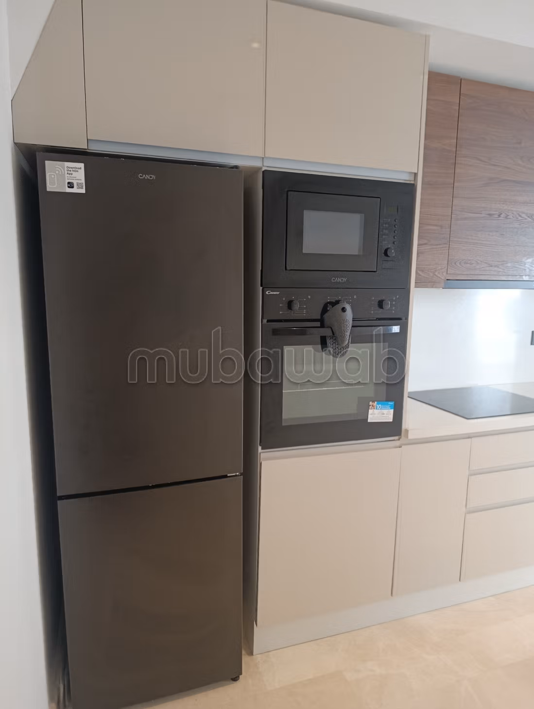 Appartement à louer à Ferme Bretonne Hay Arraha. 
Surface totale 90 m². 
Meublé