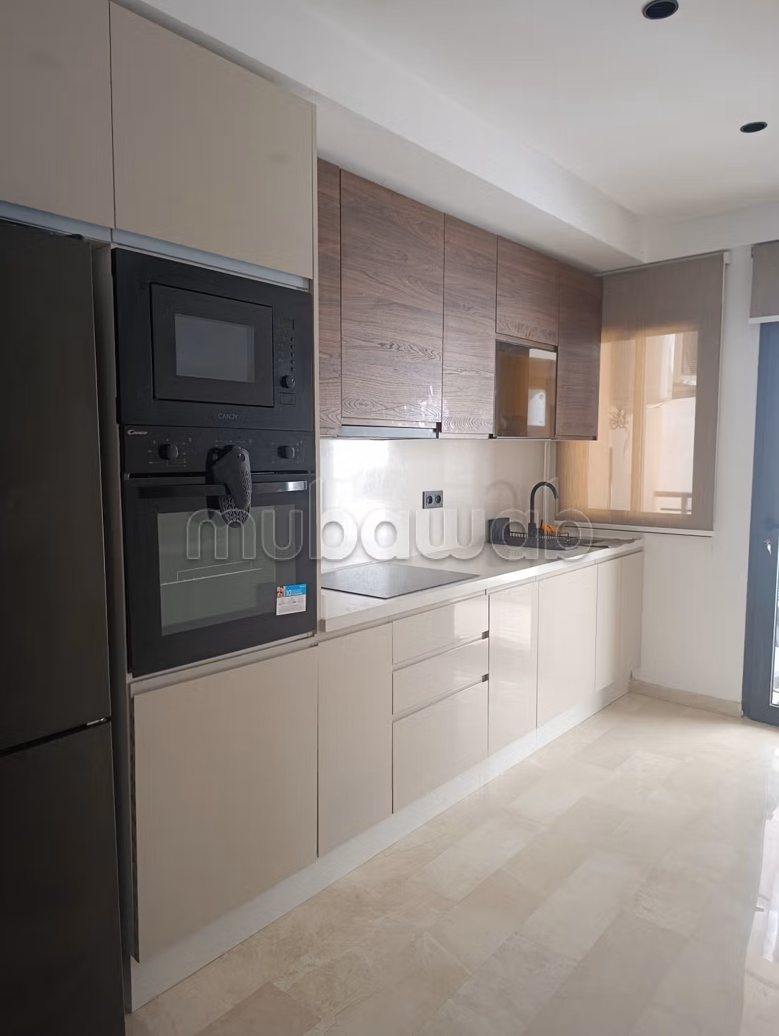 Appartement à louer à Ferme Bretonne Hay Arraha. 
Surface totale 90 m². 
Meublé