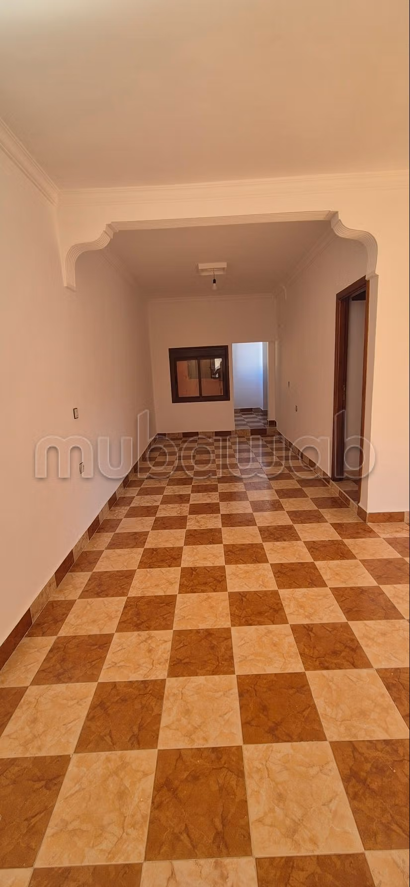 Piso DE 104m² en la RUE AL MJAD / Av. TARGUIST en Tetouan, cerca de la mezquita nueva y al unos paso de Av al MASSIRA Y muy cerca del ROMPOUAN DE ESSO