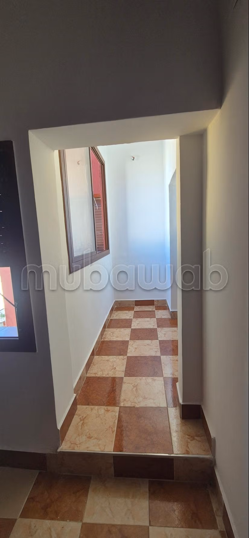 Piso DE 104m² en la RUE AL MJAD / Av. TARGUIST en Tetouan, cerca de la mezquita nueva y al unos paso de Av al MASSIRA Y muy cerca del ROMPOUAN DE ESSO