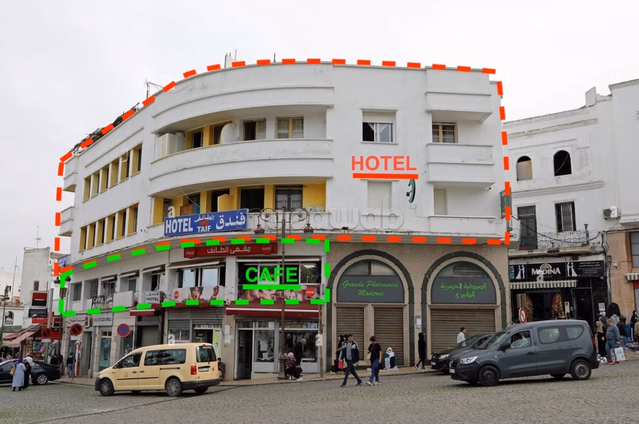 Hotel café in het hart van Grand Socco in Tanger