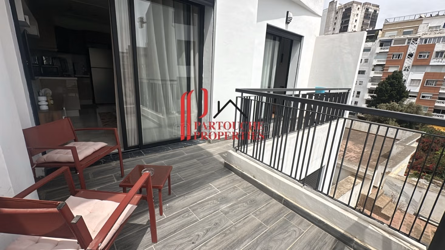 2 Studios meublés Neufs Palmier terrasse plein sud