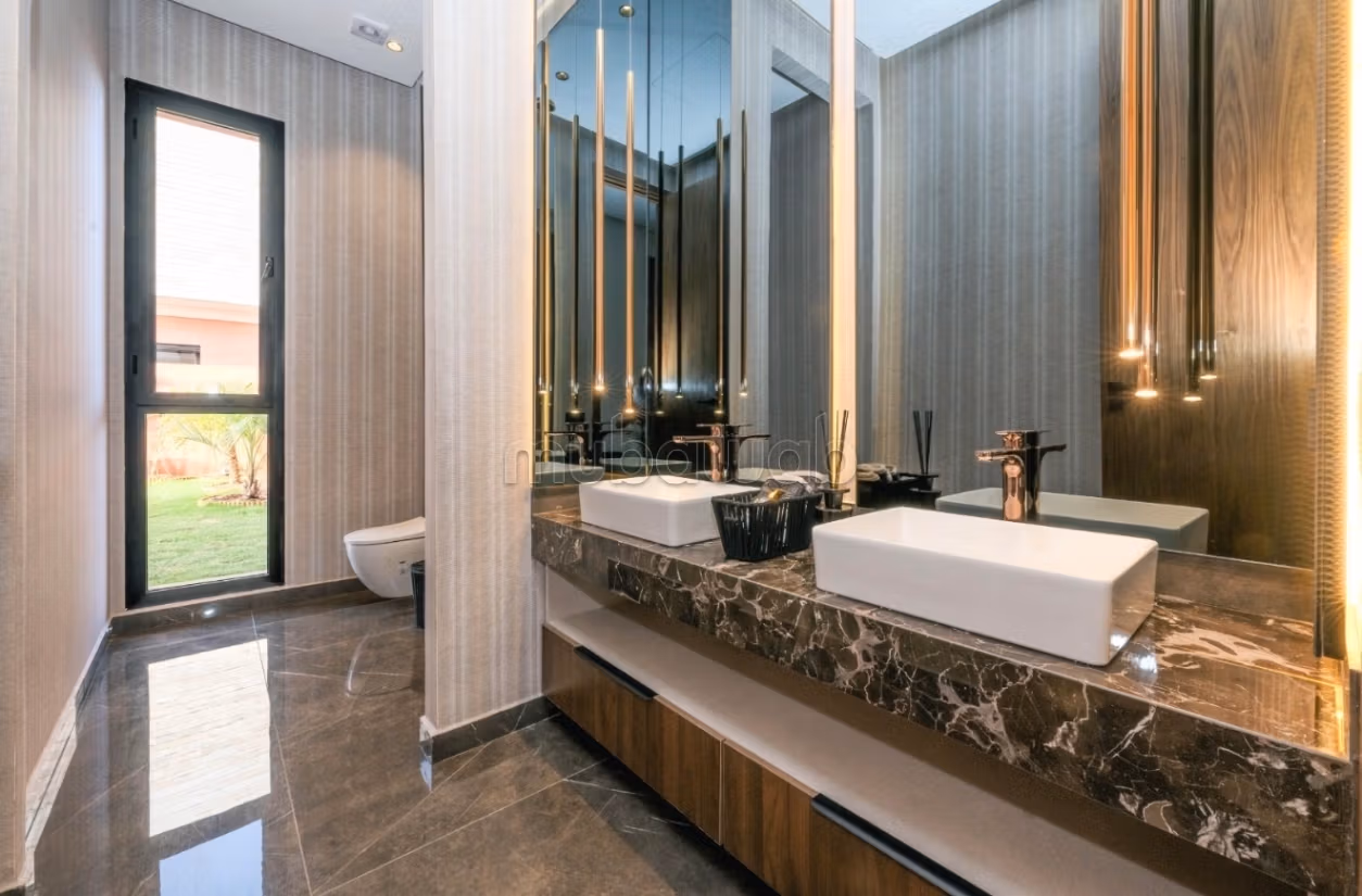 Villa di lusso in vendita a Route de l'Ourika. Superficie 452 m². Piscina e camino