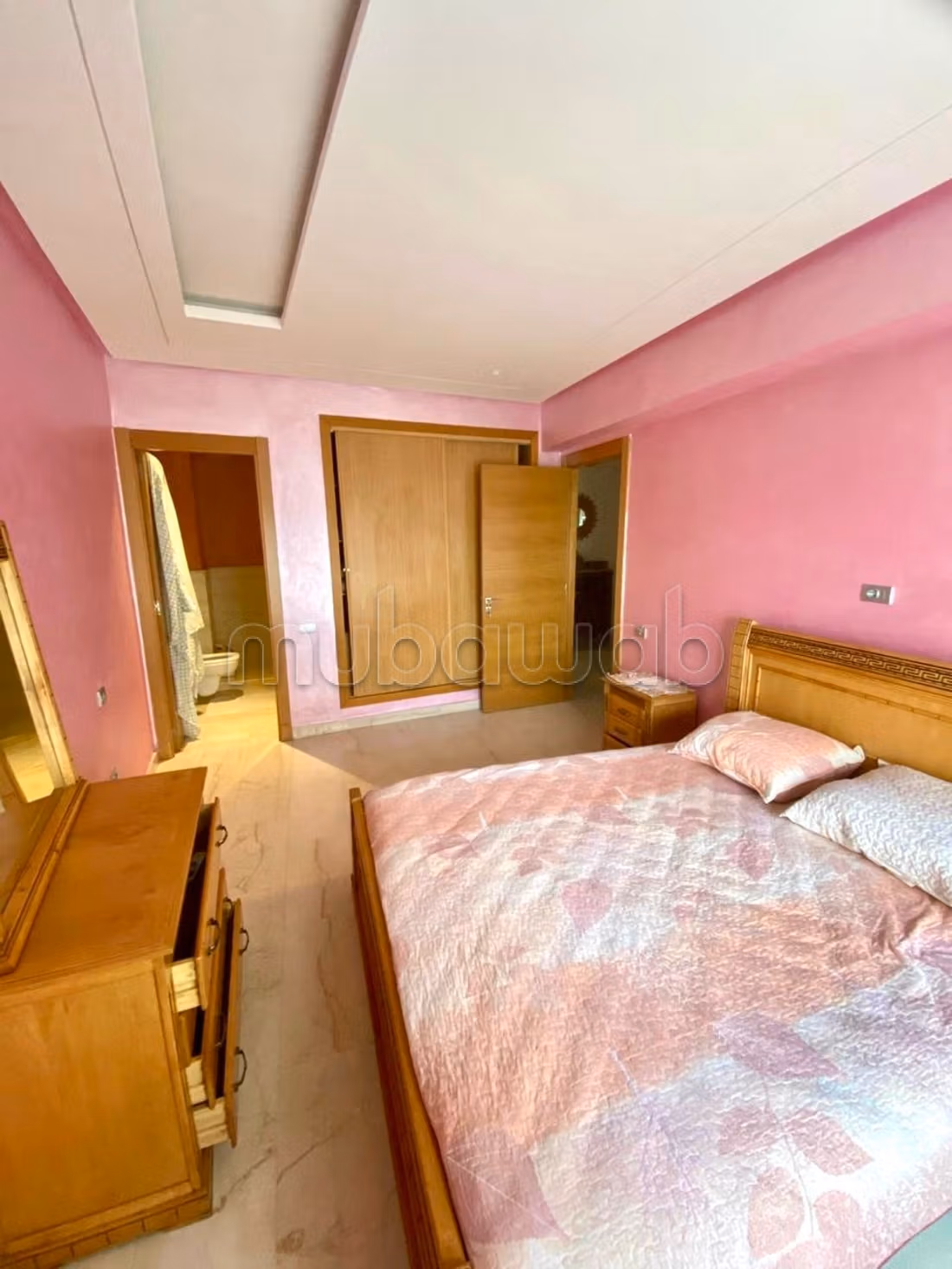 Superbe appartement meublé à louer — 3