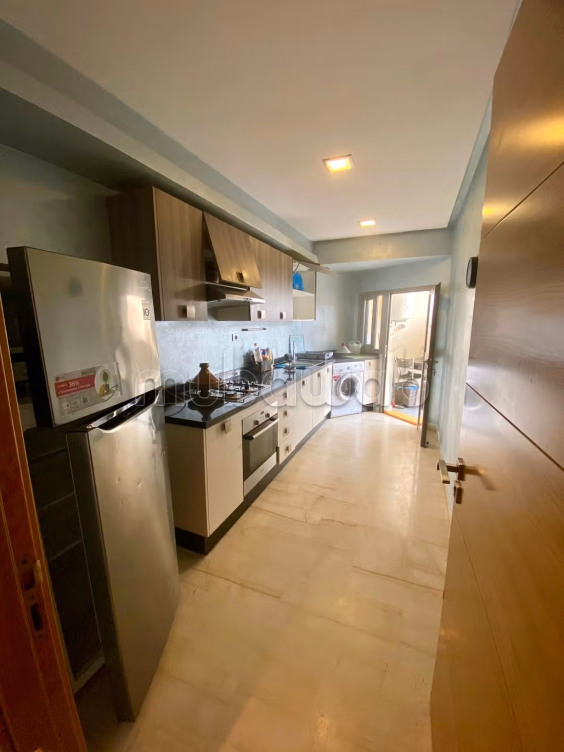 Superbe appartement meublé à louer — 5
