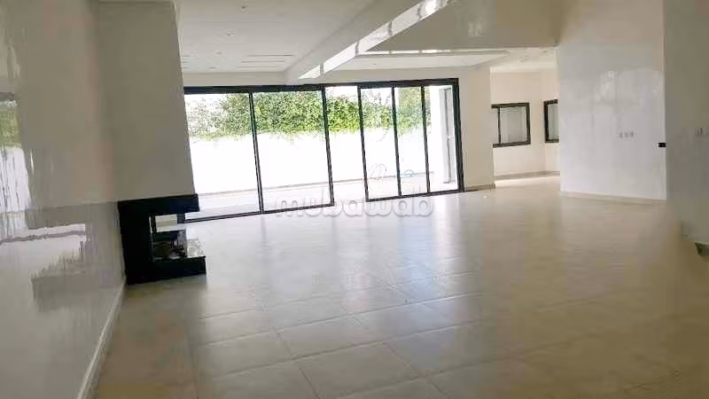 TE KOOP – Prestige Villa met Zwembad Ain Diab