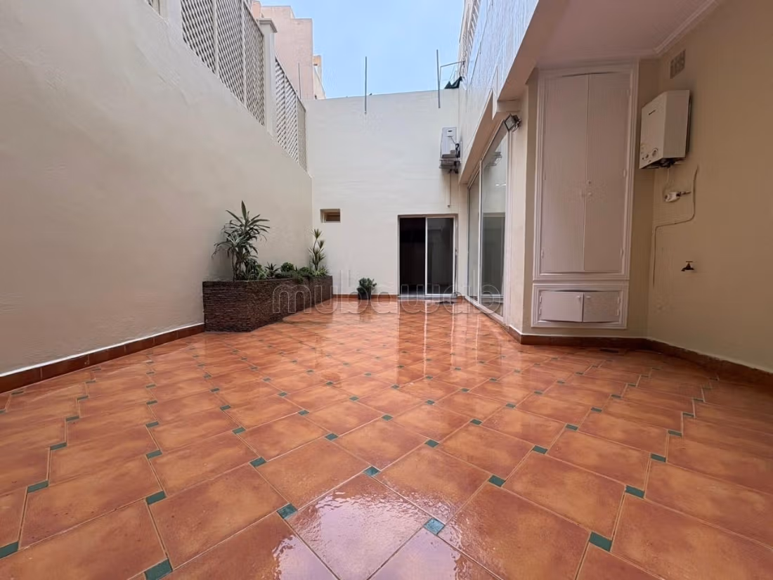 Exceptionnel appart 5 chambres quartier Ghandi